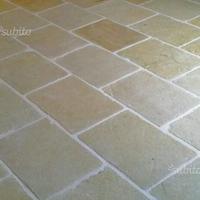 Pietra da pavimento beige