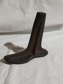 vecchio utensile per ciabattino 