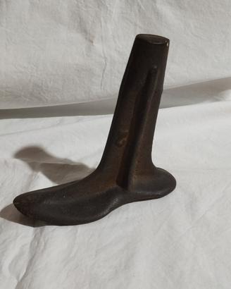 vecchio utensile per ciabattino 