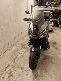 Honda x-adv 750