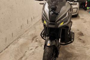 Honda x-adv 750
