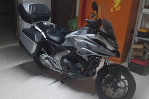 Honda NC 750x DCT Full Optional 4.500 km