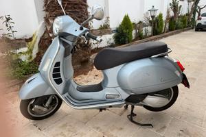 Vespa 300 GTS