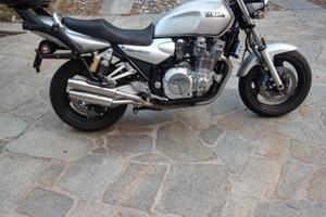 Yamaha XJR 1300 - 2002