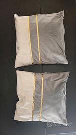 Coppia di cuscini semi nuovi