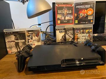 Ps3 con 4 controller e un paio di dischi