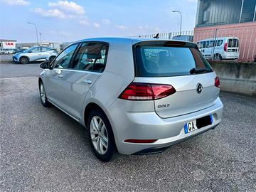 Volkswagen Golf 7.5 DSG Metano - 2020 - 82.000 km