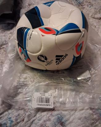 Pallone calcio  adidas euro2016