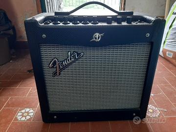 Amplificatore Fender Mustang1 
