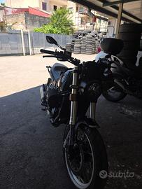 Benelli Leoncino 500