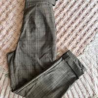Pantaloni a quadri e vita alta H&M