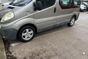 Renault traffic 2.5 tdi