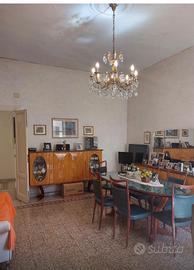 Lamapadario vintage con elementi in cristallo