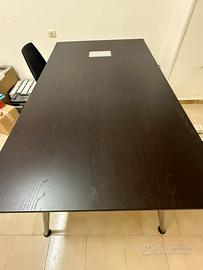 Tavolo riunioni ikea