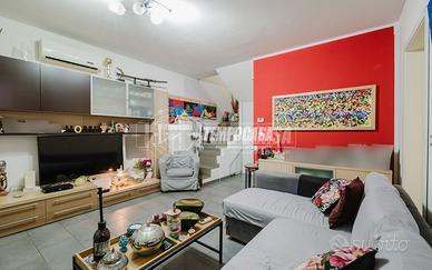PORZIONE DI QUADRIFAMILIARE IN FINITURE DI PREGIO