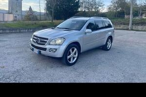 Mercedes GL 320 4MATIC SPORT 7