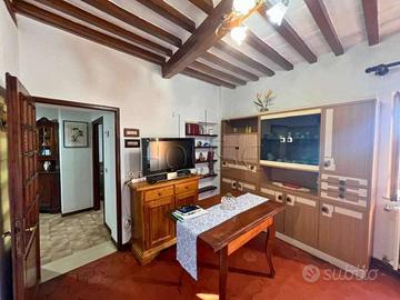 Appartamento di 80 m² con 5 locali a Anghiari