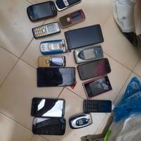 vecchi cellulari in lotto 