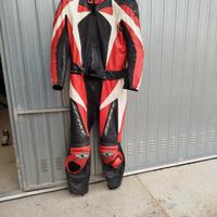 tute moto e giacca pelle