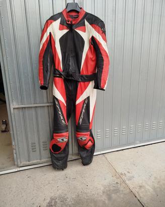 tute moto e giacca pelle