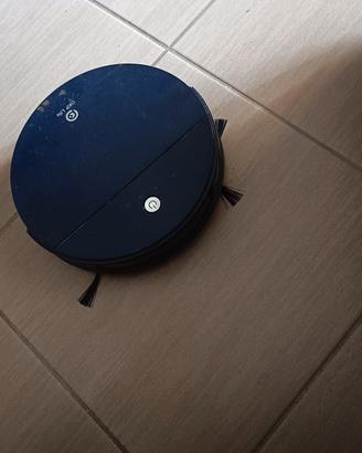 robot aspirapolvere 