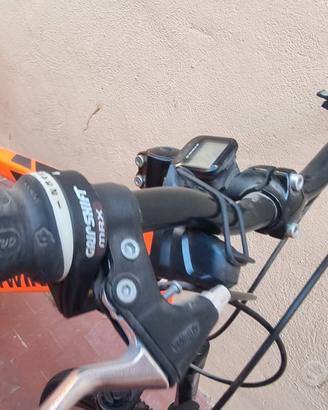 Bicicletta 240 bwin hard tail mountain bike