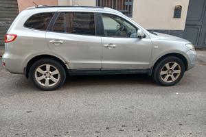 Hyundai santa fe 