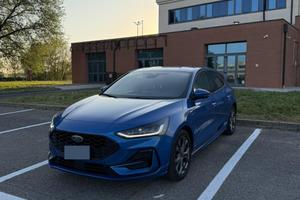 Ford Focus St-Lline
