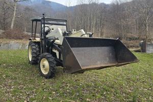 LAMBORGHINI 550 DT – 4x4 con pala cargadora