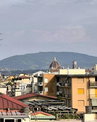 Attico / Mansarda di 84 m² con 4 locali a Firenze