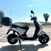 Piaggio 1 elettrico scooter