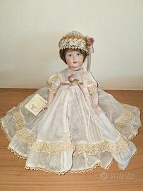 Bambola porcellana Piccole Cose Pieli 