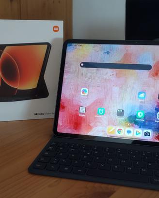 Xiaomi Pad 8 con tastiera
