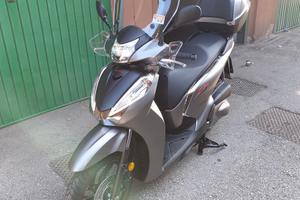Honda sh 300