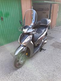 Honda sh 300