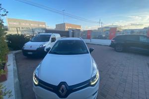 RENAULT Clio 5ª serie - 2019