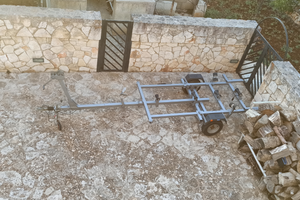 Carrello per imbarcazioni