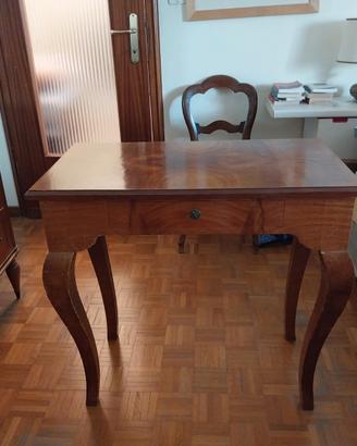 mobili perfettamente in ordine 