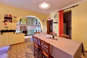 3 LOCALI A COLONNELLA