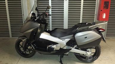 Honda Integra 750