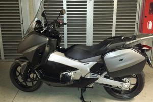 Honda Integra 750
