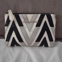 Pochette per il make-up Mario Valentino