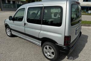 Peugeot ranch 5 posti autovettura