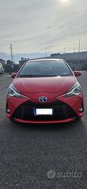 Toyota yaris full hybrid 1500 cc