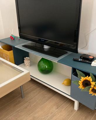Mobile tv design minimal
