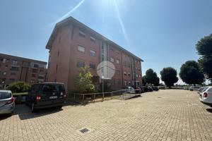3 LOCALI A CARMAGNOLA