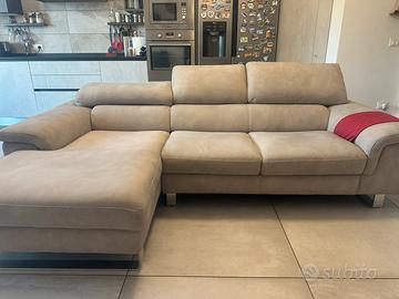 Divano 3 posti con chaise longue