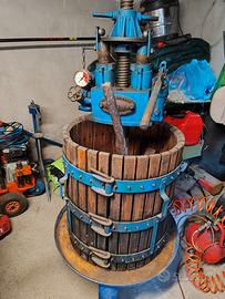 Attrezzature per vino