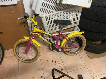 Bici bambino e bambina
