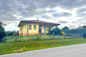 VILLA SINGOLA A VOLTA MANTOVANA
